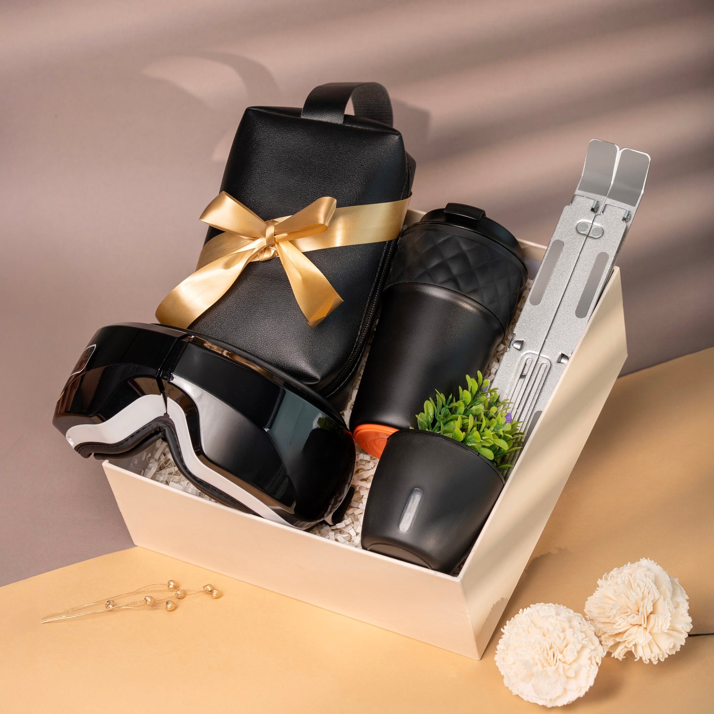 THE UNWIND EDIT GIFT HAMPER