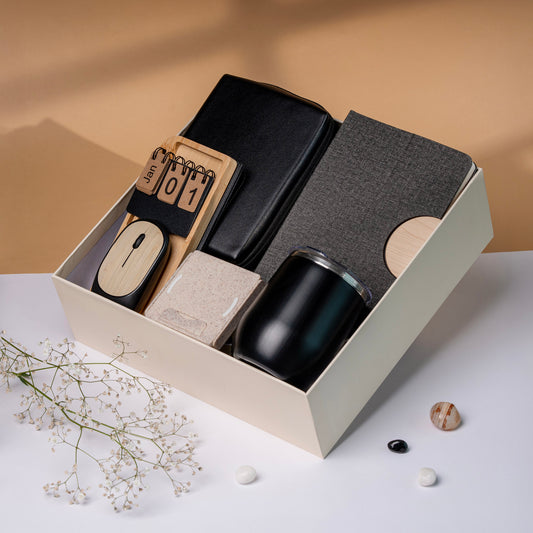 EARTHKIND EDIT GIFT HAMPER