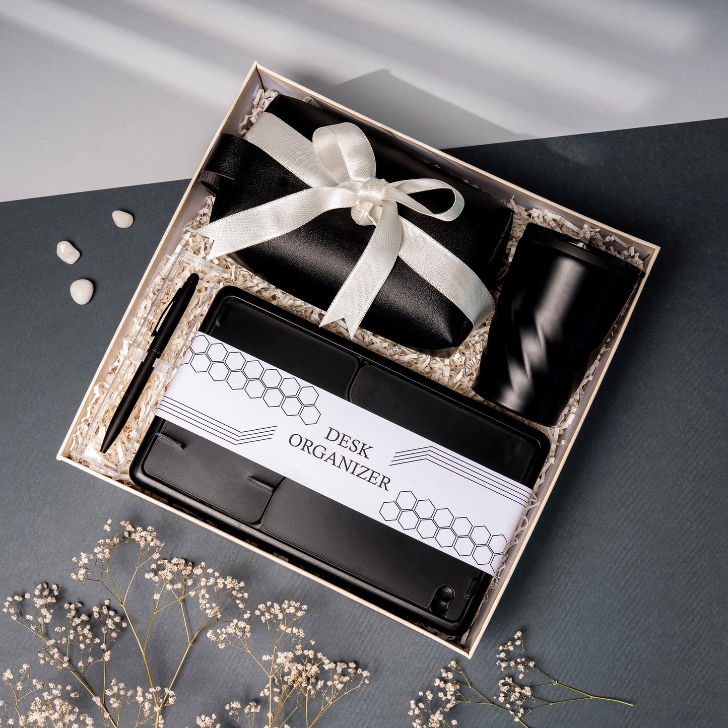 THE WORKSMART COLLECTION GIFT BOX