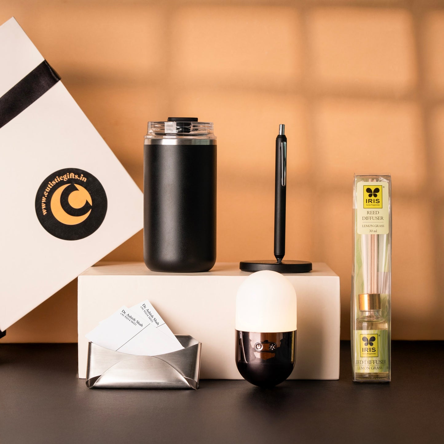 THE MEDICAL MARVEL GIFT HAMPER