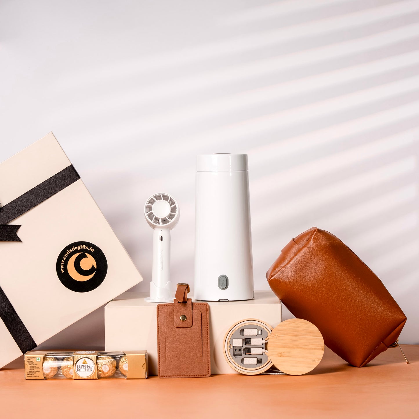THE ELITE ESCAPE HAMPER