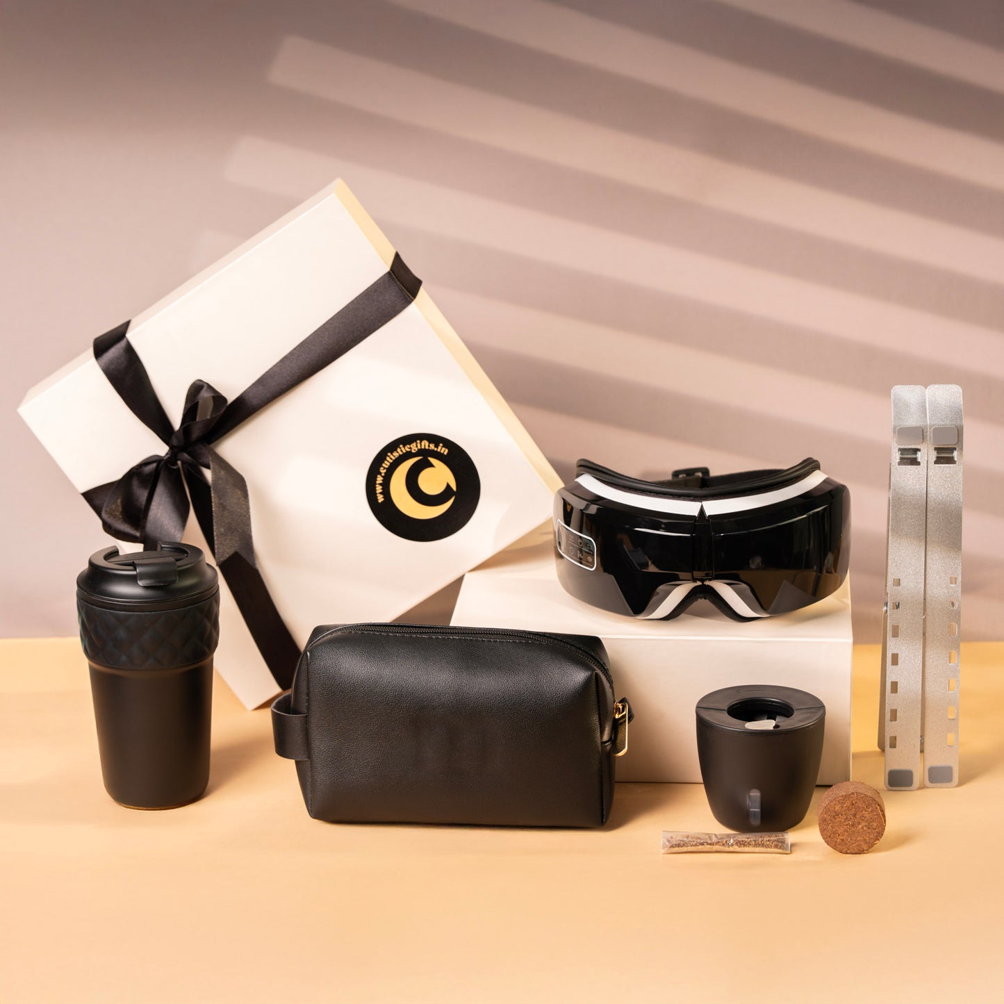 THE UNWIND EDIT GIFT HAMPER