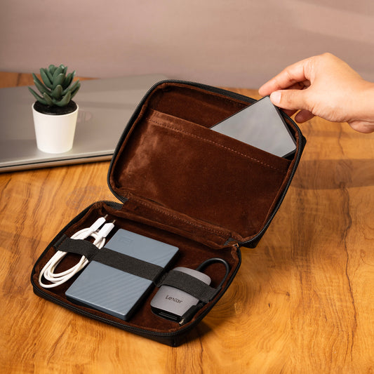 SAVVY STOCKER - TECH GADGET ORGANIZER
